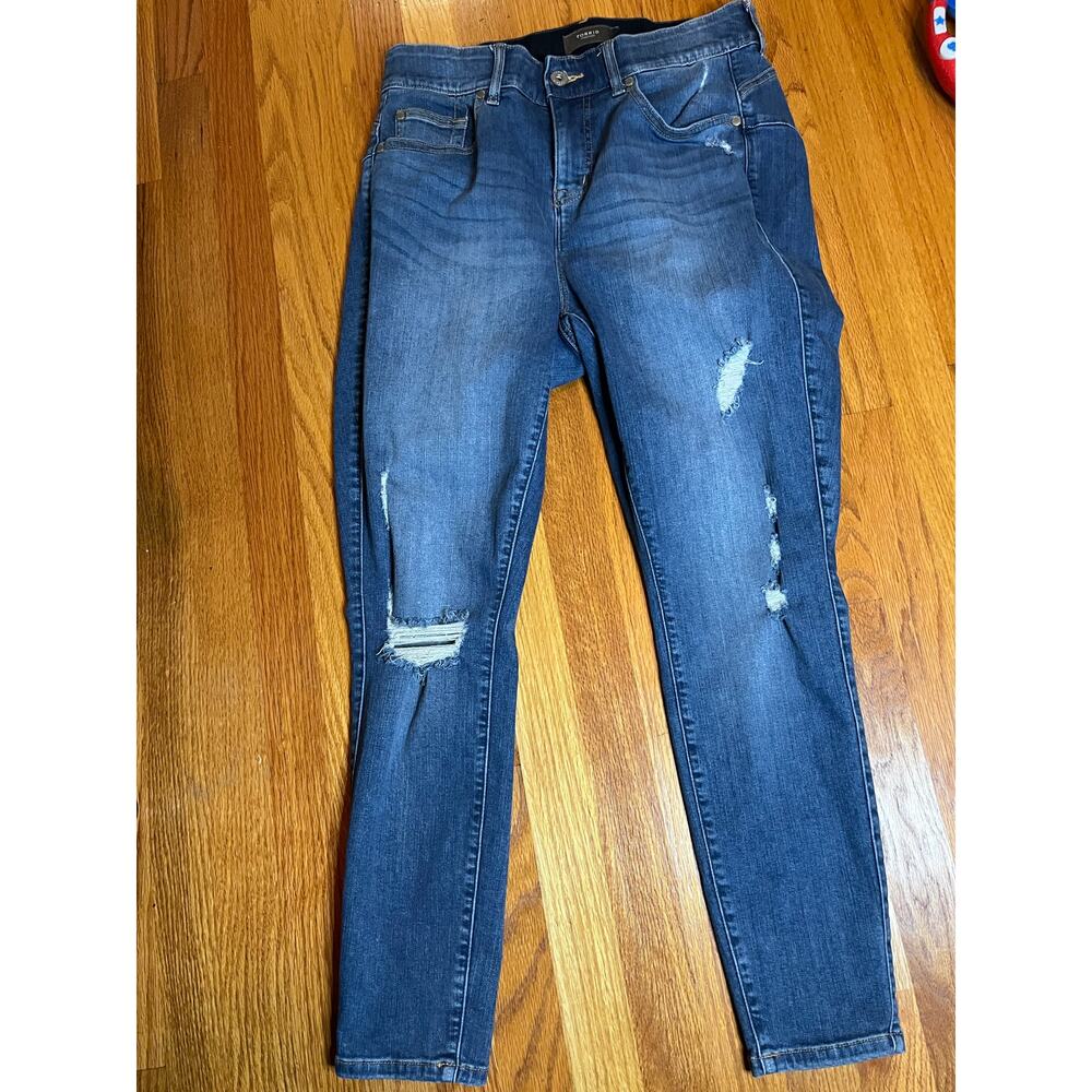 Torrid destroyed tapered leg stretch waist jeans‎ 14 R Retro boho cool ankle